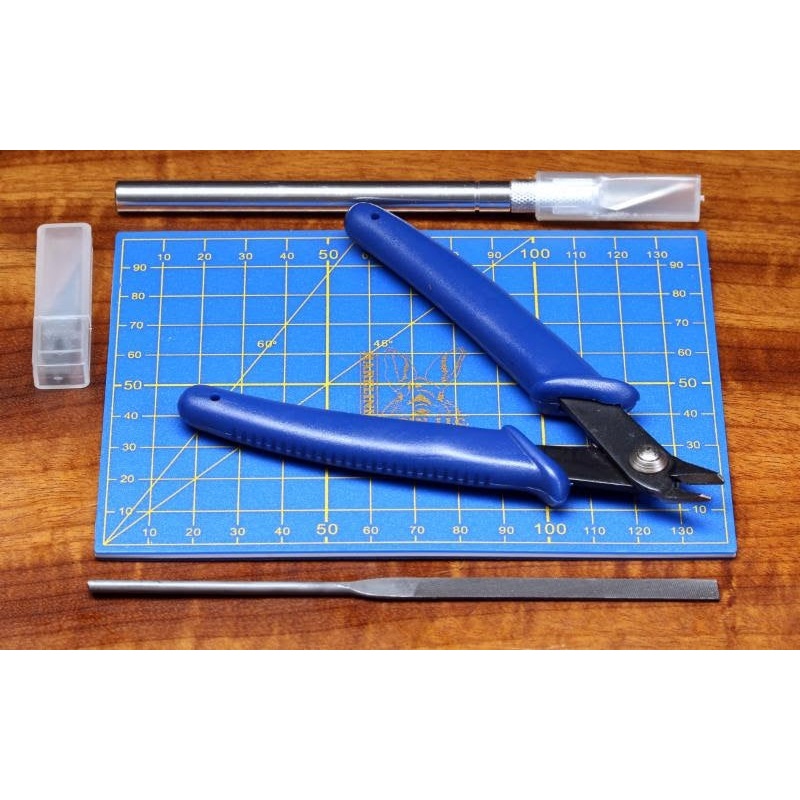 Cutting Board with Tool Set